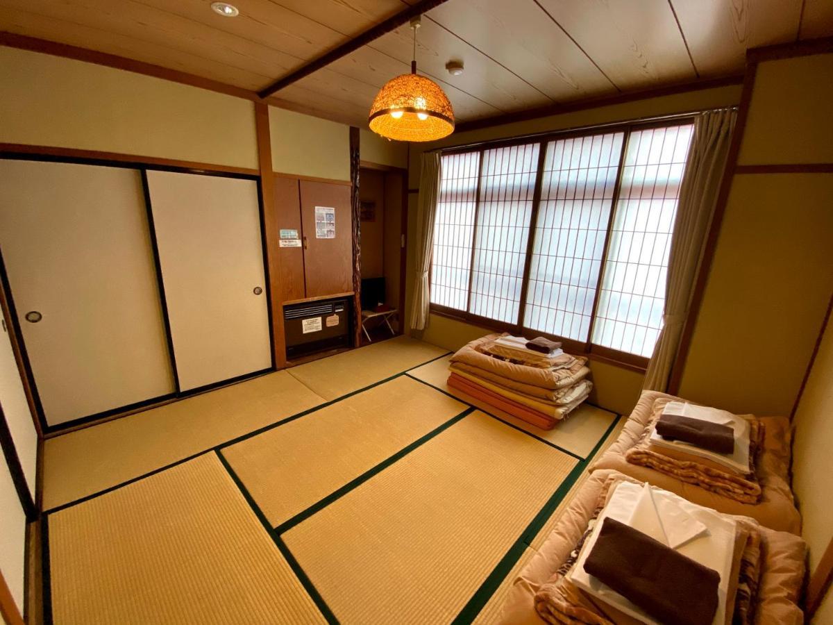 J-Hoppers Hida Takayama Guest House Exterior foto